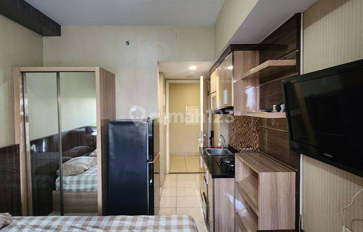 JUAL MURAH APARTEMEN THE SPRINGLAKE TIPE STUDIO DI MENARA DAVALIA FULL FURNISHED DENGAN VIEW LAKE DAN VIEW MAL SUMMARECON BEKASI