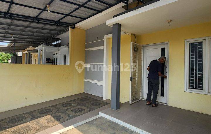 JUAL HARGA NEGO RUMAH 1 LANTAI KONDISI BAGUS DAN SIAP HUNI SUDAH SHM DI CIMUNING ROYAL RESIDENCE BEKASI TIMUR