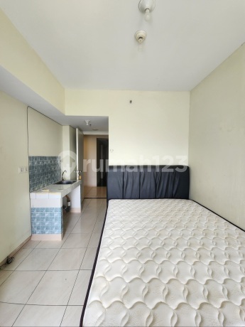 Jual Murah Apartemen The Springlake Di Menara Azolla Tipe Studio Semi Furnished Dekat Summarecon Mal Bekasi Dan Universitas Bina Nusantara