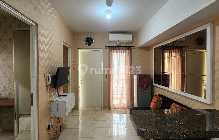 Jual Cepat Apartemen The Springlake Di Menara Azolla Tipe 3 Kamar Tidur Furnished Bagus Siap Huni View Kolam Renang Dekat Summarecon Mal Bekasi