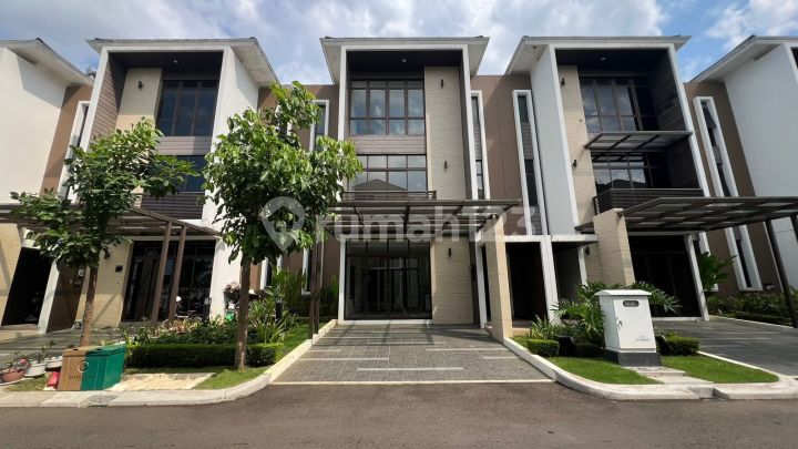 Jual Dibawah Pasaran Rumah 3 Lantai Unfurnished Kondisi Bagus Di Cluster Morizen Dekat Summarecon Mal Bekasi