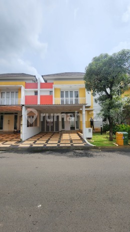 Jual Best Deal Rumah 2 Lantai Ukuran Besar Kondisi Bagus Siap Huni Dekat Clubhouse Bluebell Residence dan Dekat Summarecon Mal Bekasi Jual Best Deal Rumah 2 Lantai Ukuran Besar Kondisi Bagus Siap Huni Dekat Clubhouse Bluebell Residence dan Dekat Summarecon Mal Bekasi