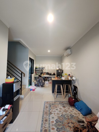 Jual Cepat Rumah 2 Lantai Kondisi Bagus Siap Huni Bebas Banjir Bonus Ac Dekat Clubhouse Magenta Residence Dan Summarecon Mal Bekasi