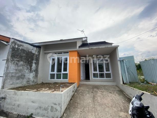 Rumah Siap Huni di Gunteng Regency Cianjur