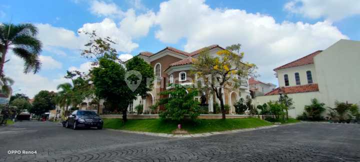 Rumah Old Money Dalam Perumahan Elit Casa Grande Dekat Kampus UPN Rumah Old Money Dalam Perumahan Elit Casa Grande Dekat Kampus UPN