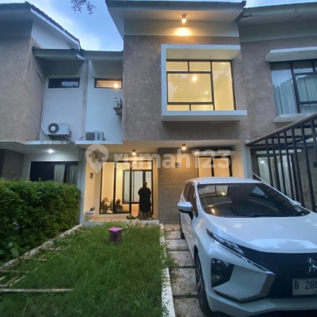 Rumah Mewah 2 Lantai Siap Huni di Serpong Rumah Mewah 2 Lantai Siap Huni di Serpong