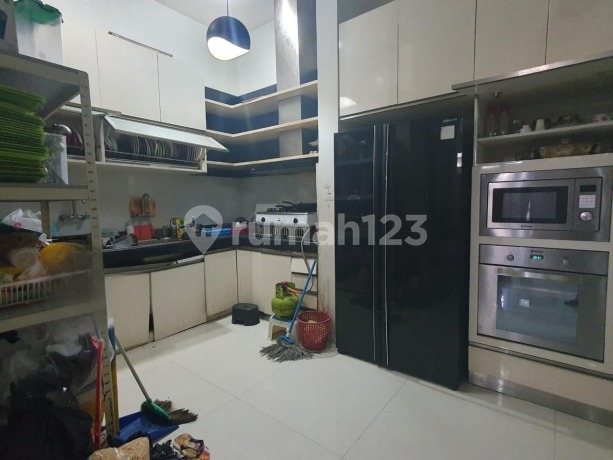 Dijual Rumah Bagus 3Lt (Full Furnished)Komplek Akita Buah Batu