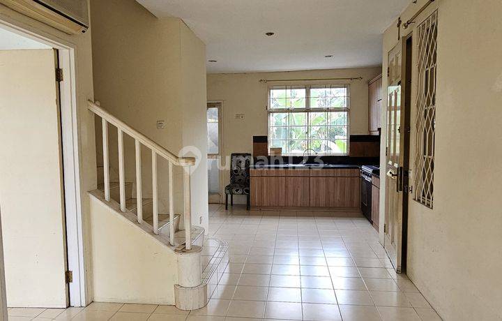 Dijual Rumah Harga Investor Townhouse Taman Hijau Lippo Karawaci