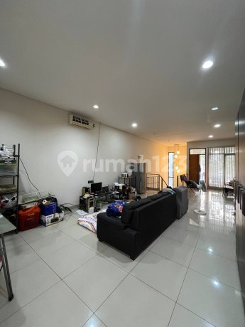 Sell Minimalist House in Batununggal Bandung Sell Minimalist House in Batununggal Bandung