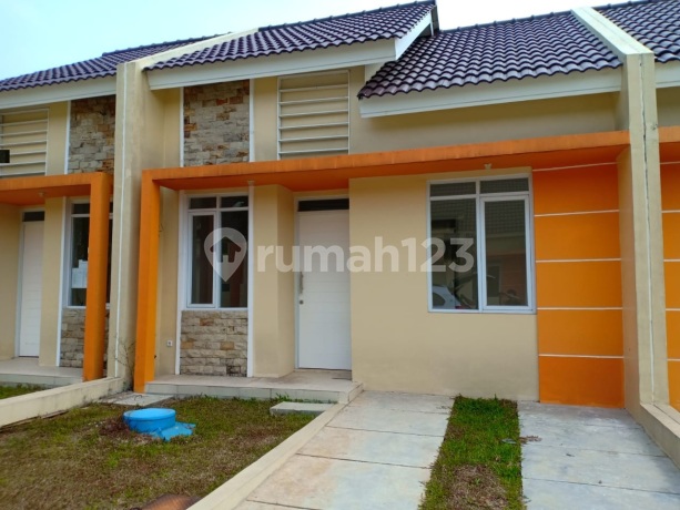 Rumah Lebar 6 di Cluster Titanium Forest Hill Parung Panjang Dekat Akses KRL Rumah Lebar 6 di Cluster Titanium Forest Hill Parung Panjang Dekat Akses KRL