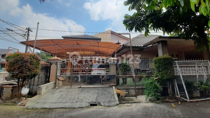 RUMAH DI KOMPLEK DEPARTEMEN KEUANGAN RI KARANG TENGAH RUMAH DI KOMPLEK DEPARTEMEN KEUANGAN RI KARANG TENGAH