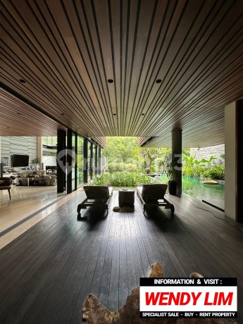 RUMAH MEWAH MODERN di Jl DHARMAWANGSA RAYA, KEBAYORAN BARU