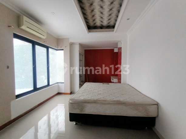 Disewakan Town House Apartemen Cosmo Park Thamrin City Mall - 2 BR Furnished