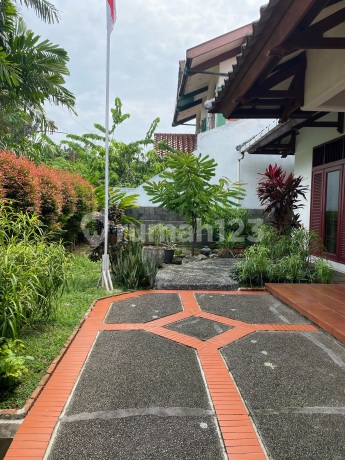 Well-Maintained House in a Cluster and Quiet Location for Sale