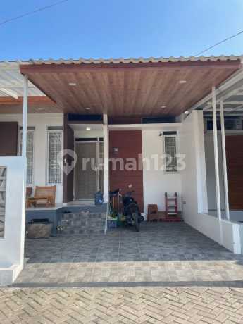 Dijual Rumah Di Perumahan Pinewood Topaz Regency,Jati Asih Dijual Rumah Di Perumahan Pinewood Topaz Regency,Jati Asih