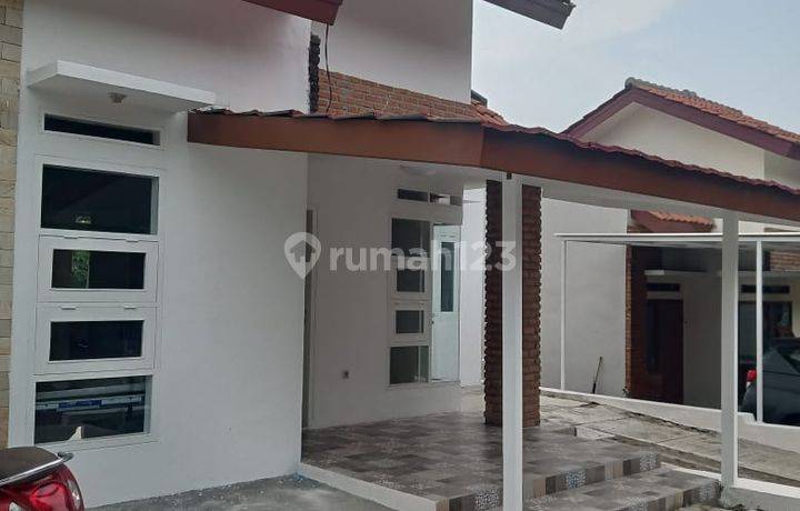 Rumah bagus di Sawangan, Bukit Tamphayan River View, Jual BU, 1 M