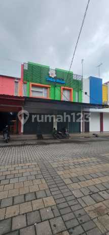 Ruko Gandeng 2.5 Lantai Lebar 8 di Duta Bumi, Harapan Indah