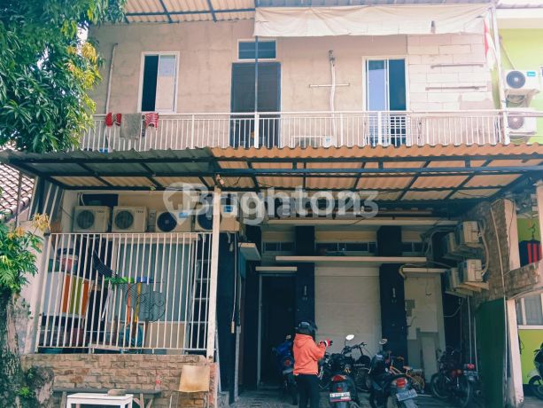 RUMAH KOST 2 1/2 LANTAI VILLA PERMATA KARAWACI