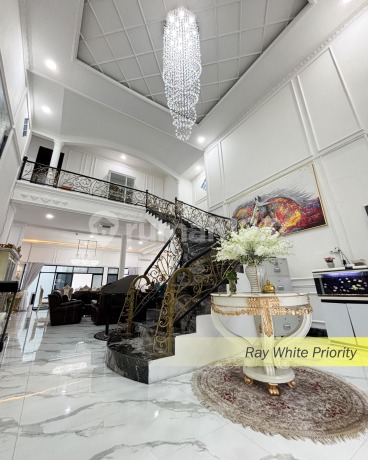 [FOR SALE] - RUMAH SIAP HUNI FULL FURNIHED TINGGAL BAWA KOPER AKSES 2 MOBIL DI GRAHA RAYA, TANGERANG SELKATAN