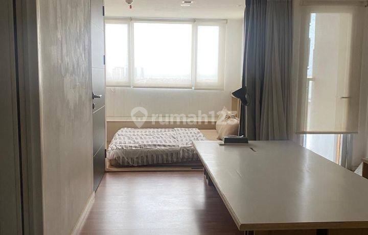 Di jual Apartemen Aston De Paradiso Pluit 2 Kamar Tidur di renov jadi 1 kamar tidur Bagus Furnished