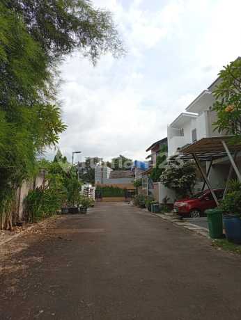 Beautiful 2-Storey Minimalist House in Puri Bintaro Sector 9 Beautiful 2-Storey Minimalist House in Puri Bintaro Sector 9