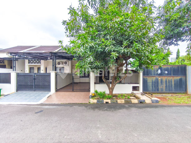 Rumah Asri Terawat 10 Menit ke Rs Emc Tangerang Bebas Banjir J40249