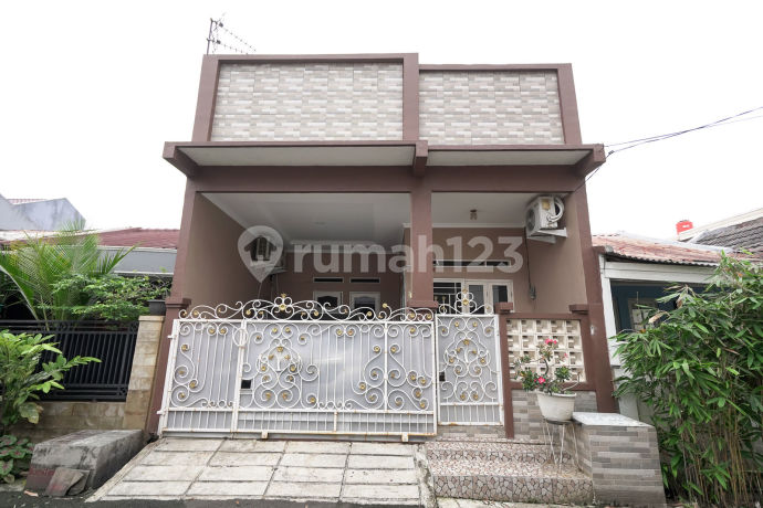 SHM House Facing East 15 Minutes to Grand Cakung Mall Assisted with Mortgage J-43352