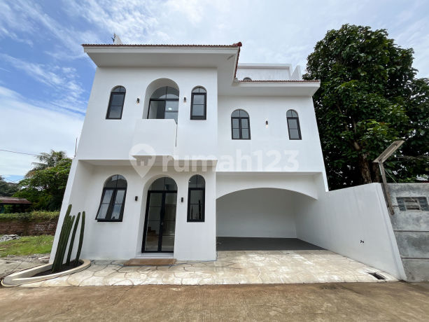 Strategic House 13 Minutes to Cibubur 2 Toll Gate East Facing J42557