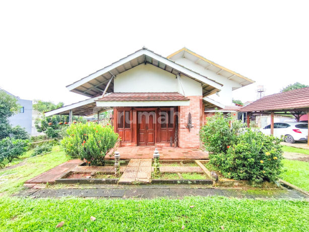 Land House 5 Bedrooms 5 Minutes to Living Plaza Pamulang J-42963 Land House 5 Bedrooms 5 Minutes to Living Plaza Pamulang J-42963