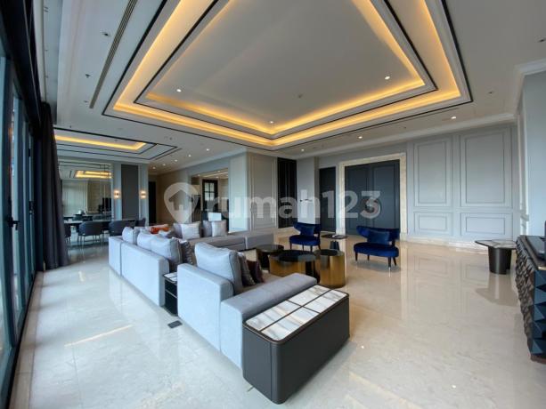 Disewakan Unit Mewah Luxury Daerah Strategis Private Lift 4Br Raffles Residence