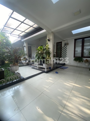 Rumah Luas Semi Furnish Komplek Pondok Surya