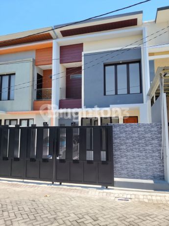 Rumah Baru dijual di perumahan Grand Royal Regency Rumah Baru dijual di perumahan Grand Royal Regency