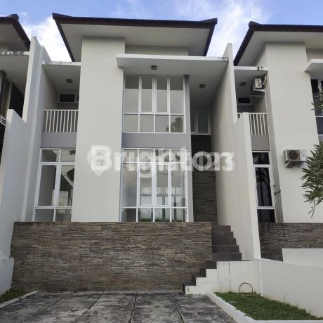 Rumah cantik primary dijual di perumahan Alaya