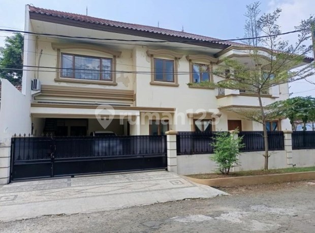 Dijual Sangat Murah Rumah Mewah Hook di Cinere Estate