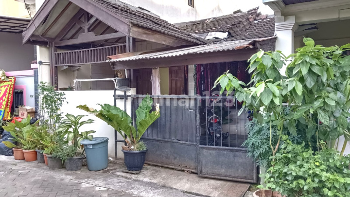 House in Pinang Griya Permai Complex, Tangerang City, Tangerang City Semi Furnished Freehold Certificate - Certificate of Ownership House in Pinang Griya Permai Complex, Tangerang City, Tangerang City Semi Furnished Freehold Certificate - Certificate of Ownership
