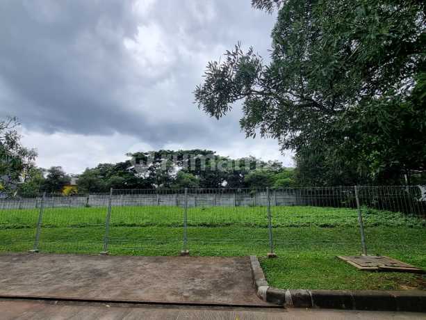 Jl. Villa Anggrek Utama, Jakarta Selatan Jl. Villa Anggrek Utama, Jakarta Selatan