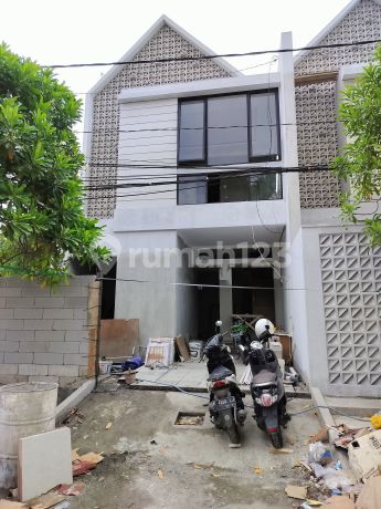 Dijual Rumah 2 Lt Perumahan Gading Pantai Dekat Raya Kenjeran