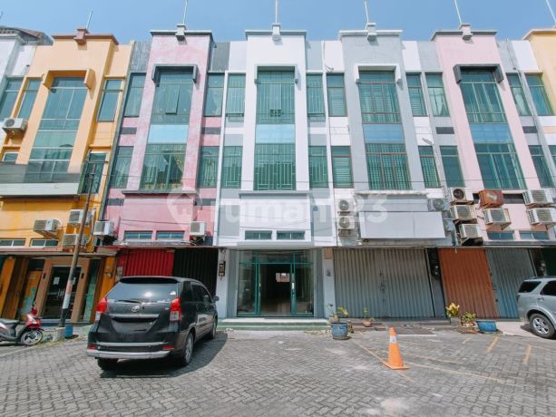Ruko strategis tengah kota Semarang siap pakai dekat simpang lima parkir luas disewakan di kompleks ruko Mataram plaza Mataram Semarang tengah