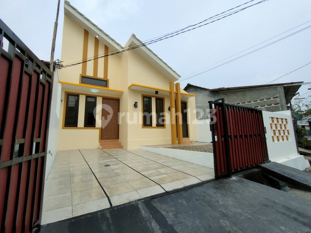Rumah di Jual Hook Minimalis Modern Strategis Btr J Mustikajaya Rumah di Jual Hook Minimalis Modern Strategis Btr J Mustikajaya