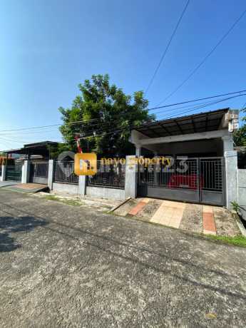 Rumah Murah Tanah Luas Dalam Komplek Jatiwaringin Asri Bekasi Rumah Murah Tanah Luas Dalam Komplek Jatiwaringin Asri Bekasi