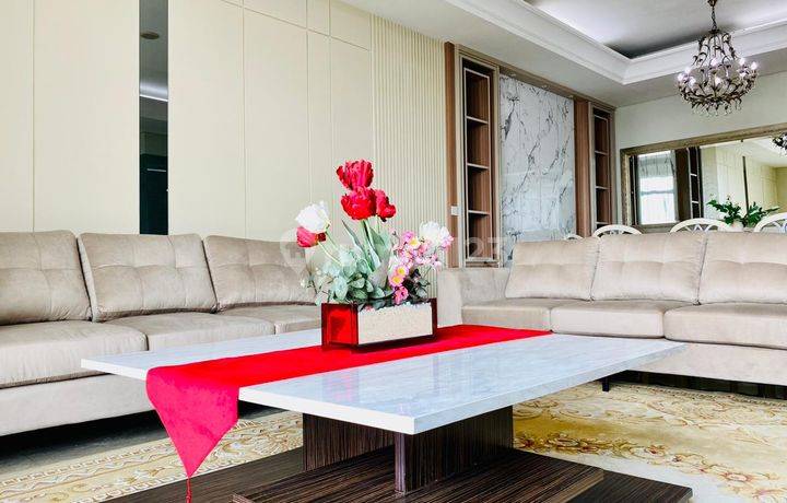 Apartment Essence Darmawangsa 3 BR Furnished