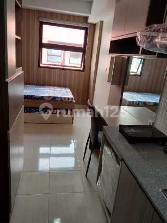 Apartemen Lokasi Universitas Sebelas Maret Apartemen Lokasi Universitas Sebelas Maret