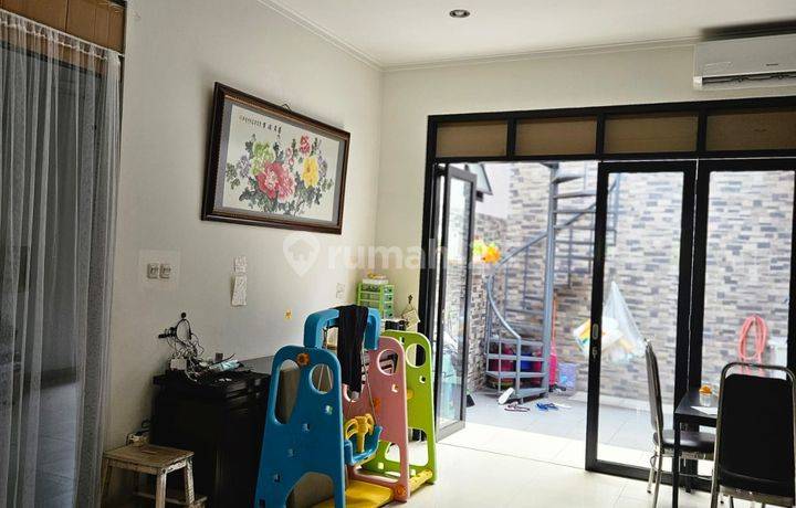 Rumah.nyaman Siap.huni Dengan Harga.sangat.ideal di Jl. Taman Holis Indah II, Cigondewah Kidul, Kec. Bandung Kulon, Kota Bandung, Jawa Barat, Bandung Kulon