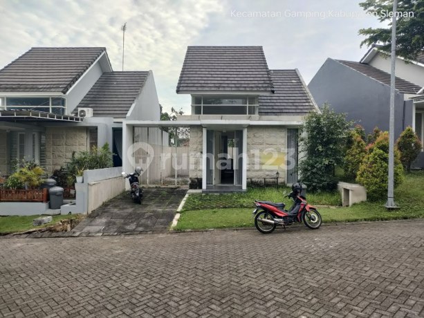 DIJUAL SANGAT MURAH RUMAH MODERN DI KOMPLEKS PERUMAHAN MEWAH CITRAGRAND MUTIARA