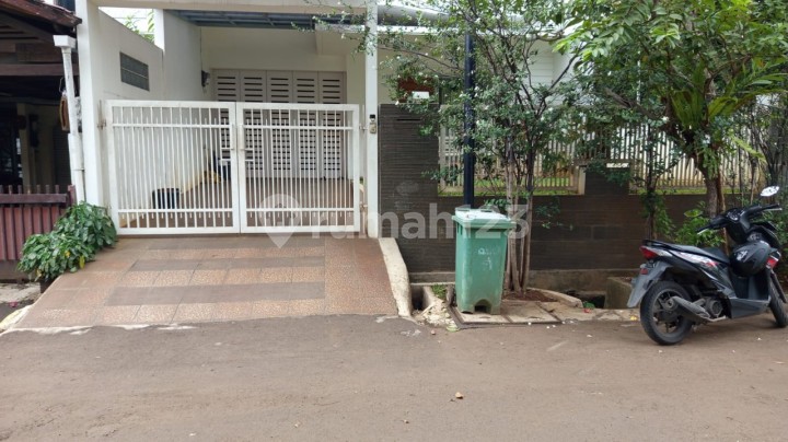 Rumah 2Lt di Loka Indah Kalibata, Selangkah ke Tol & LRT Pancoran