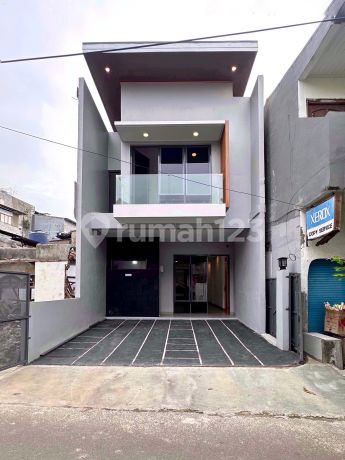 Rumah Siap Huni Dalam Komplek di Pasar Minggu Rumah Siap Huni Dalam Komplek di Pasar Minggu