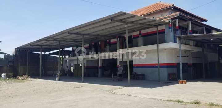 Gudang Di Raya Taman Sepanjang Gudang Di Raya Taman Sepanjang