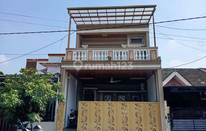 HUNIAN MEWAH DIJUAL 3 LANTAI DI VIDA BUMIPALA, BEBAS BANJIR