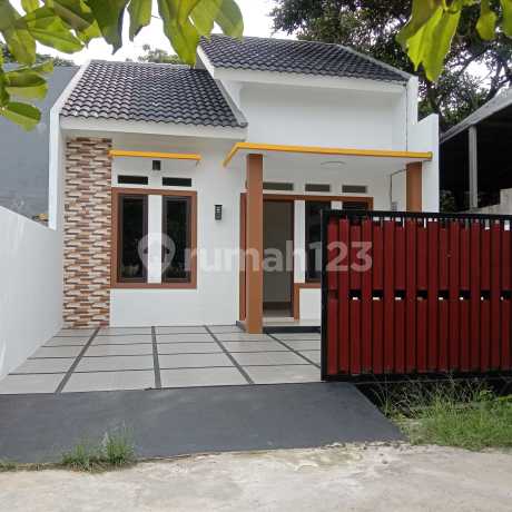Di Jual Rumah Murah 3 Kamar Tidur di Senopati Estate Bekasi Timur Di Jual Rumah Murah 3 Kamar Tidur di Senopati Estate Bekasi Timur