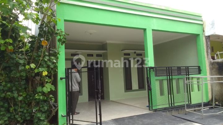 Di Jual Rumah Murah Free Pagar di Kota Serang Baru Cikarang Di Jual Rumah Murah Free Pagar di Kota Serang Baru Cikarang